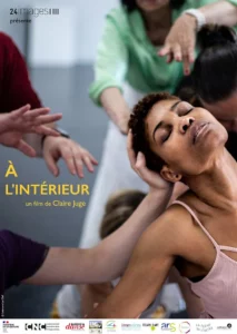 A l'intérieur